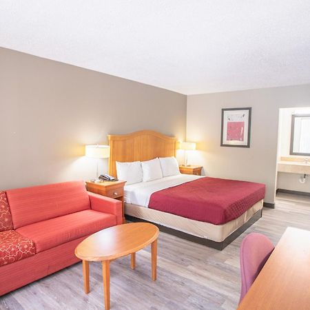 Oyo Hotel Greensboro East I 40 Εξωτερικό φωτογραφία