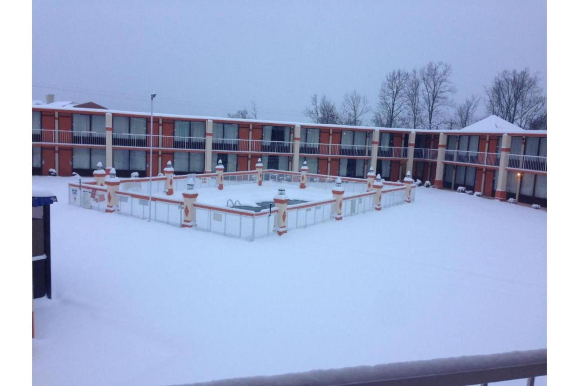 Oyo Hotel Greensboro East I 40 Εξωτερικό φωτογραφία