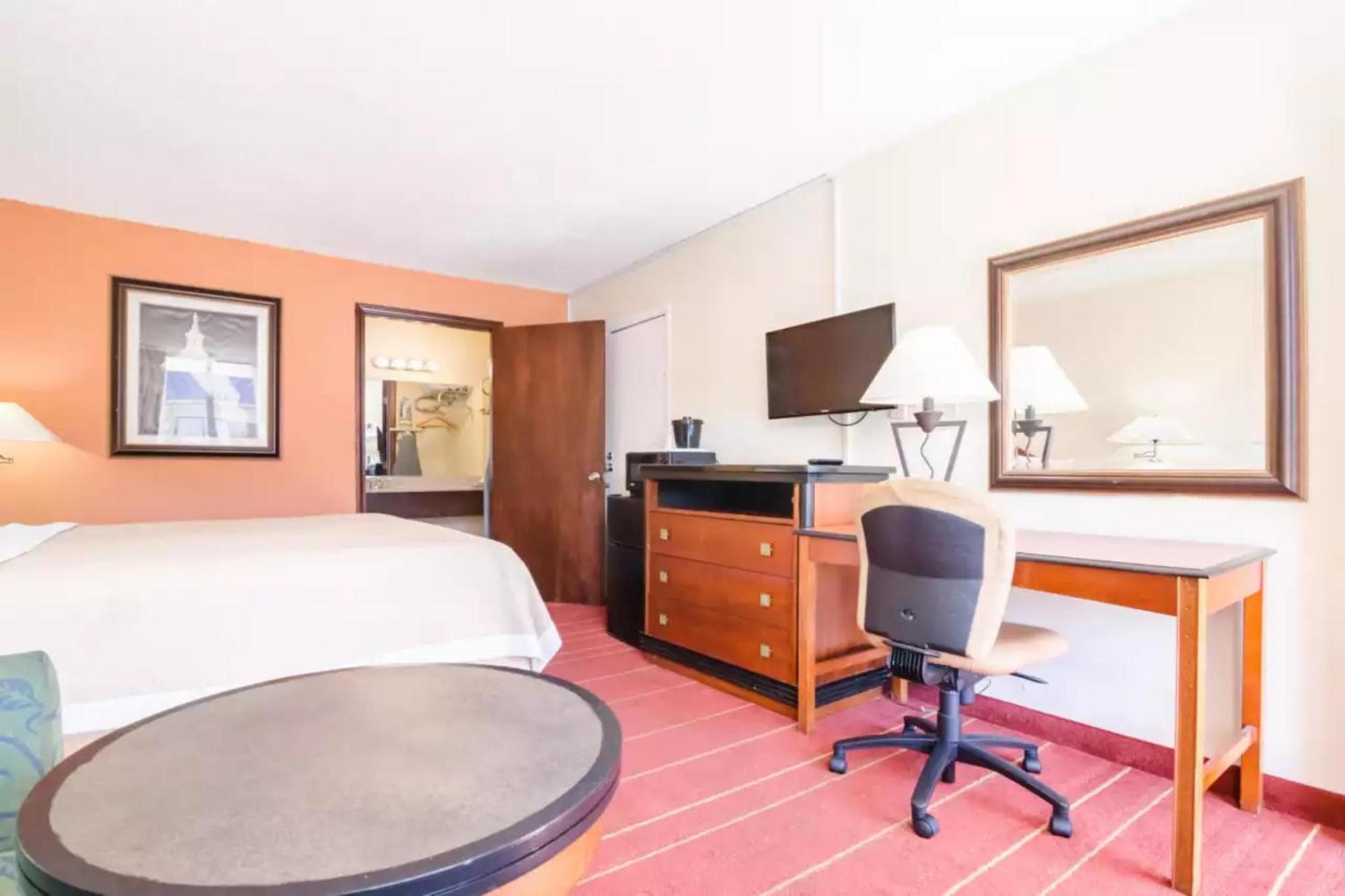Oyo Hotel Greensboro East I 40 Εξωτερικό φωτογραφία