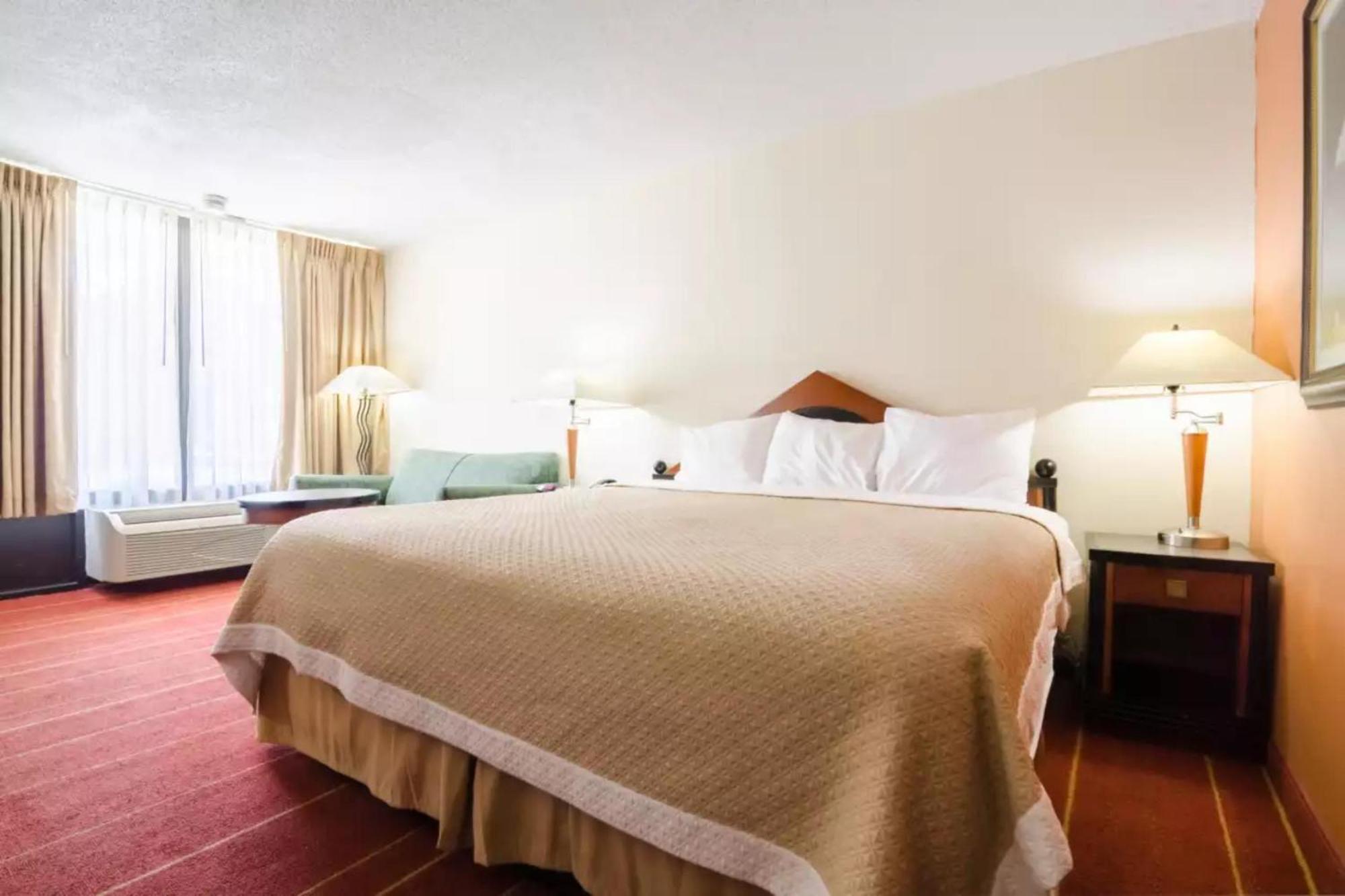 Oyo Hotel Greensboro East I 40 Εξωτερικό φωτογραφία