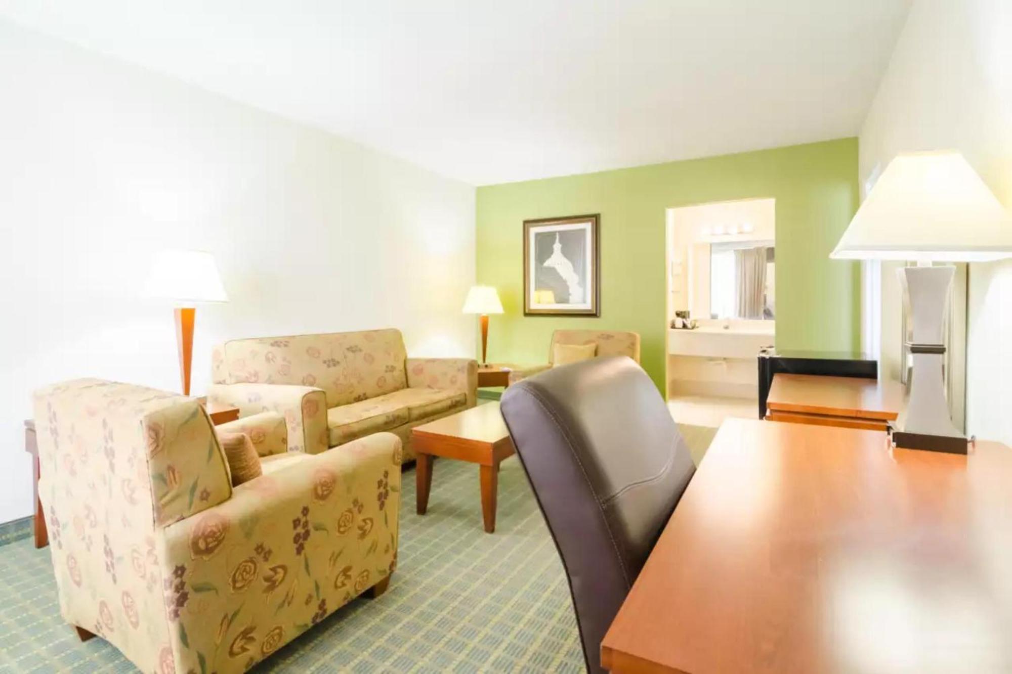 Oyo Hotel Greensboro East I 40 Εξωτερικό φωτογραφία