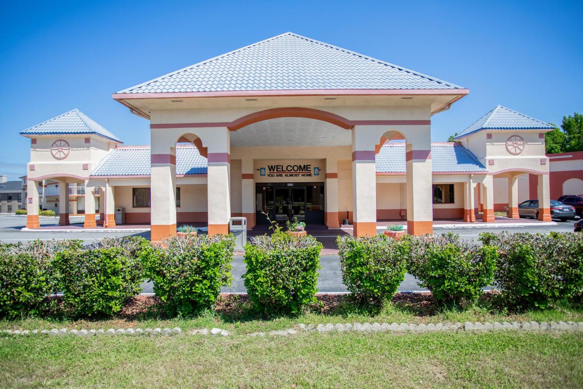 Oyo Hotel Greensboro East I 40 Εξωτερικό φωτογραφία