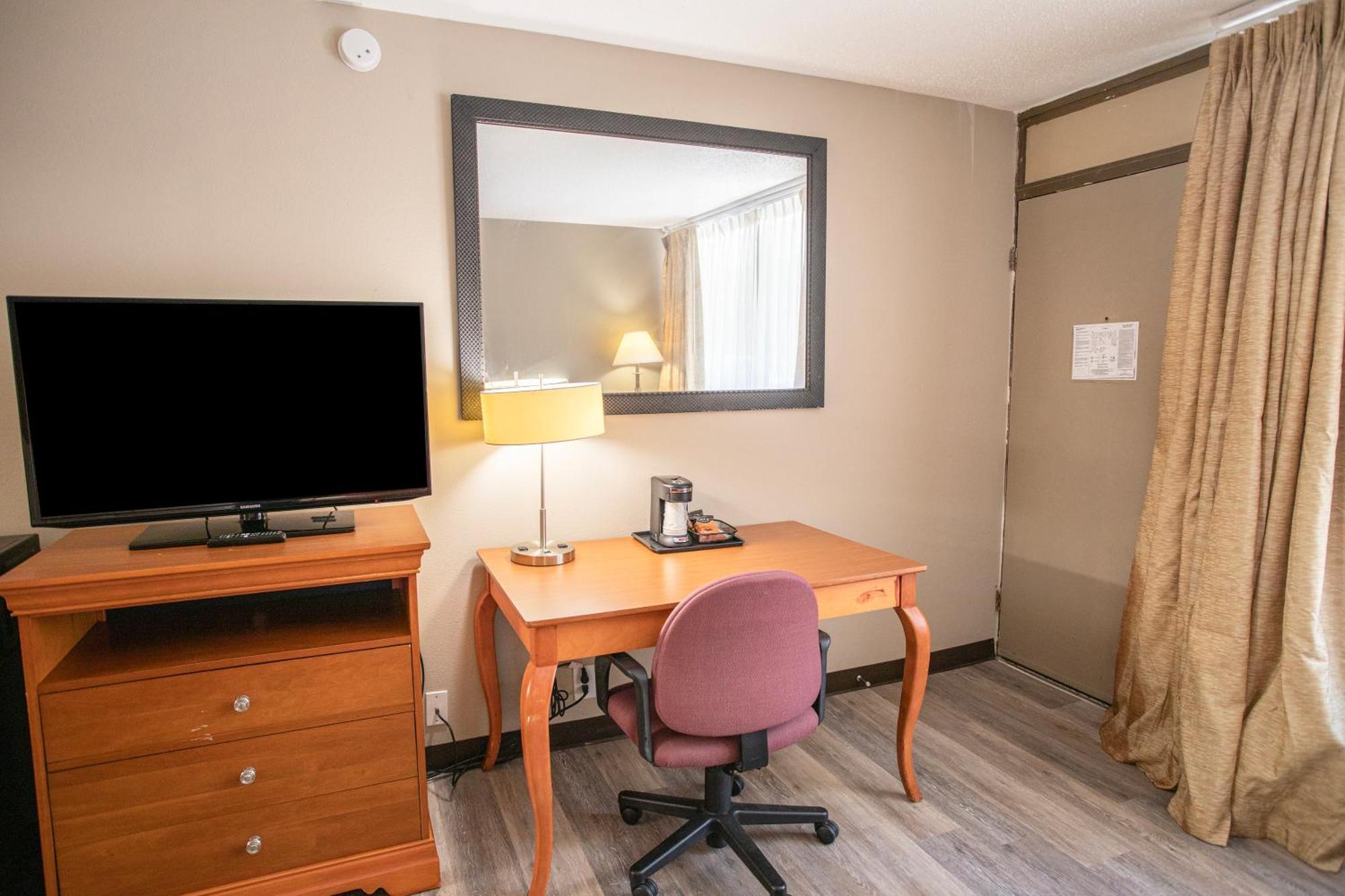 Oyo Hotel Greensboro East I 40 Εξωτερικό φωτογραφία