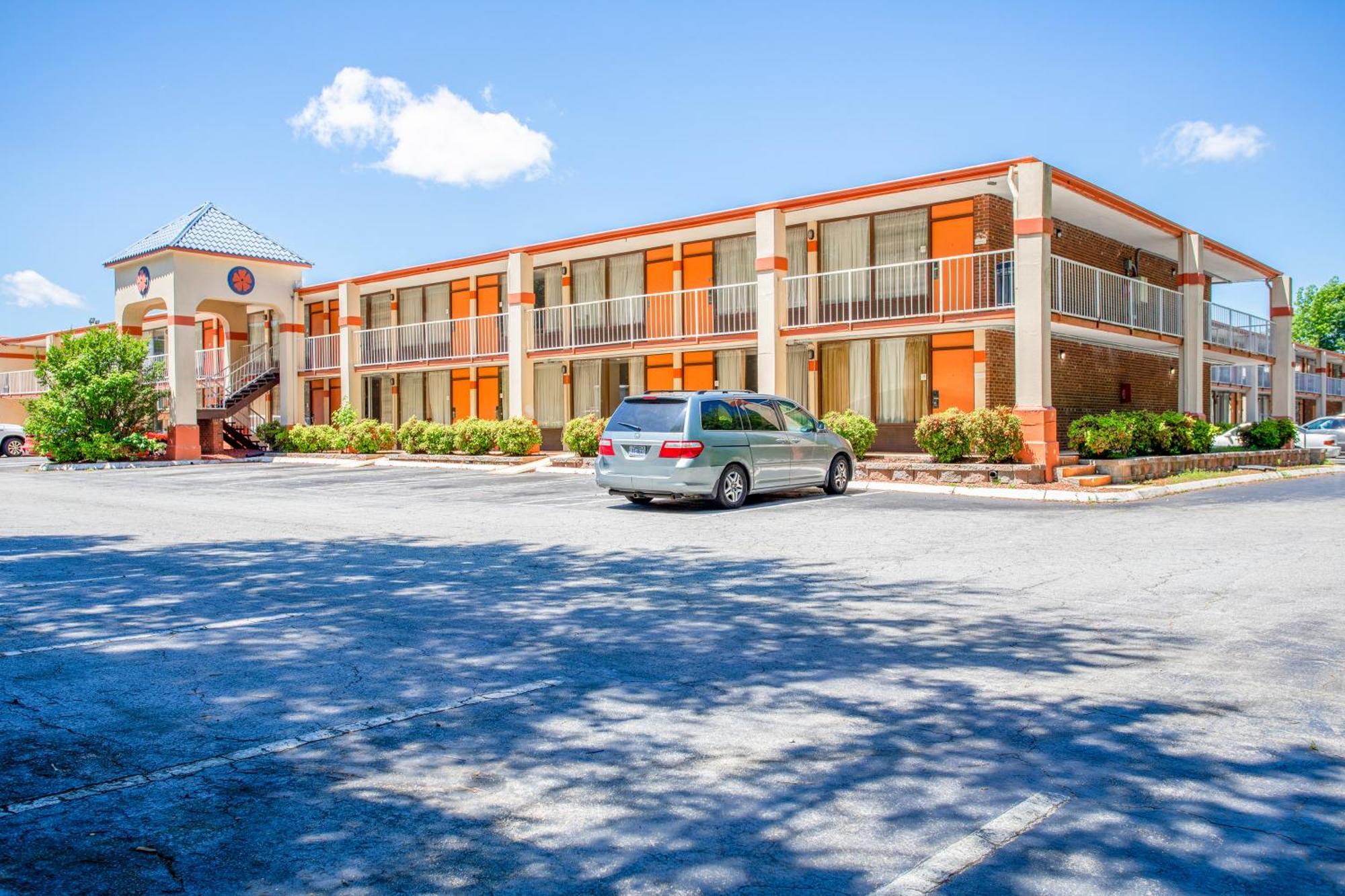 Oyo Hotel Greensboro East I 40 Εξωτερικό φωτογραφία