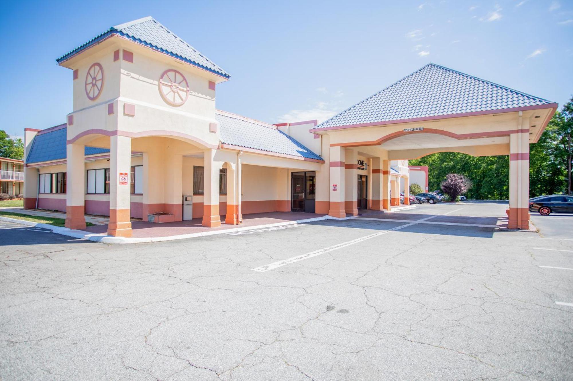 Oyo Hotel Greensboro East I 40 Εξωτερικό φωτογραφία