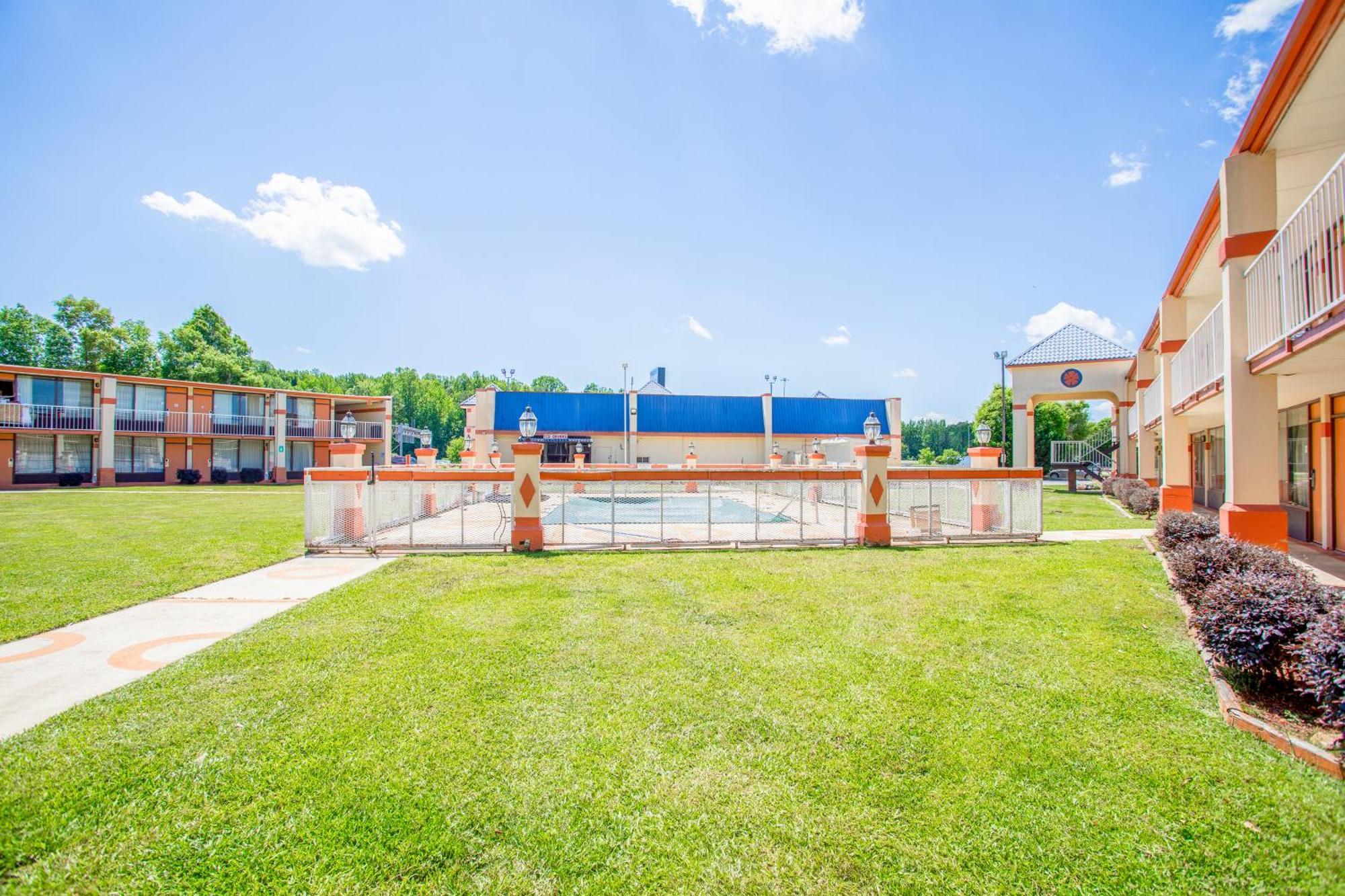 Oyo Hotel Greensboro East I 40 Εξωτερικό φωτογραφία