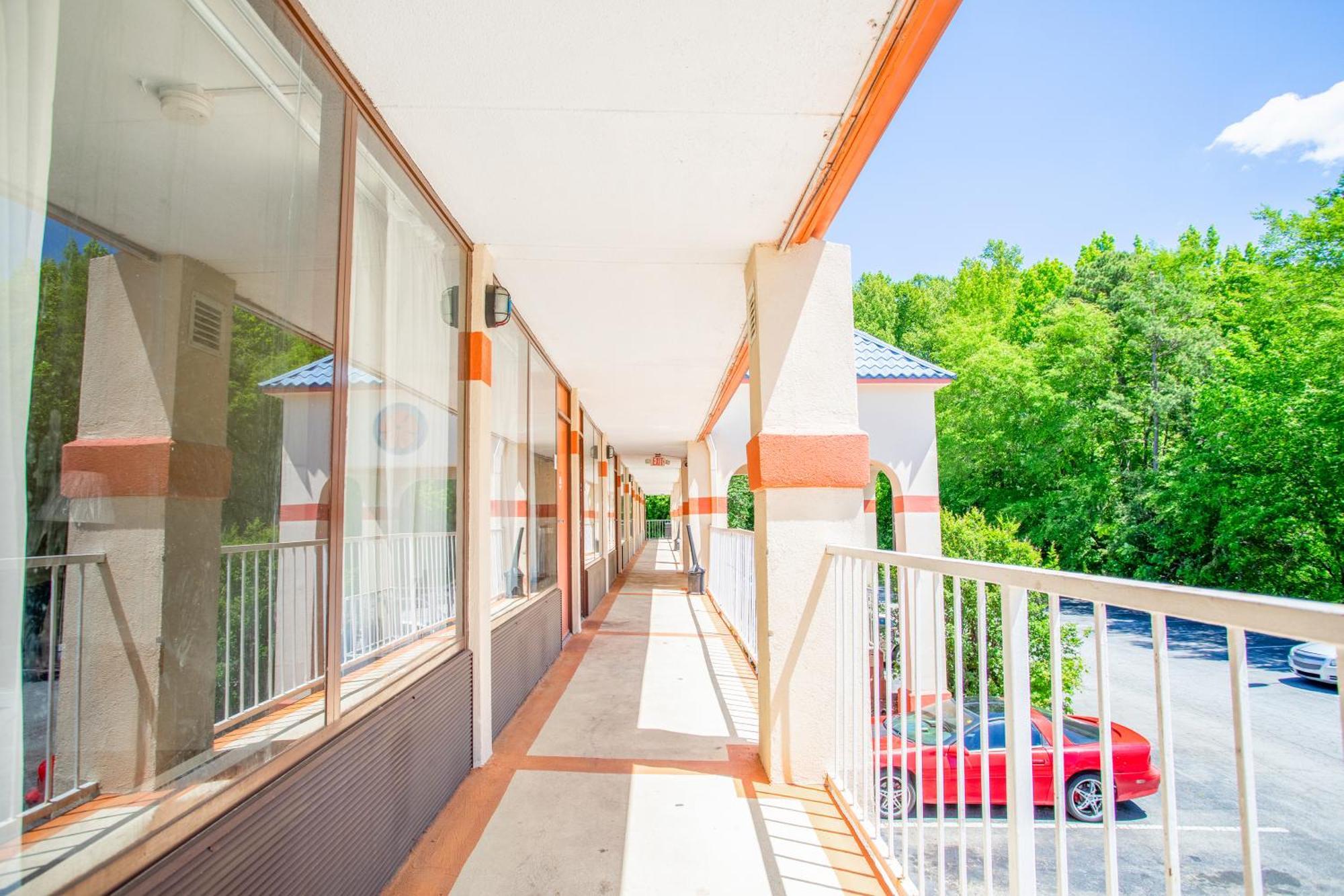 Oyo Hotel Greensboro East I 40 Εξωτερικό φωτογραφία